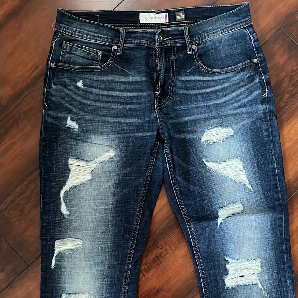 Men's Distressed Blue Jeans